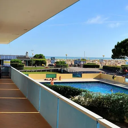 아파트 Modern Flat With Shared Pool And Sea Side View