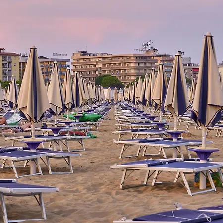 Modern Flat With Shared Pool And Sea Side View * Bibione