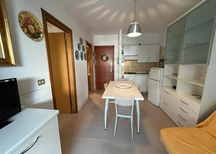 Modern Flat With Shared Pool And Sea Side View * ビビオーネ