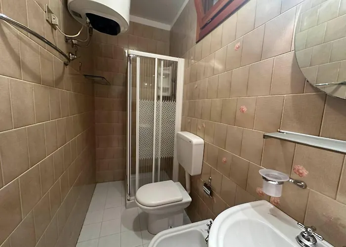 Апартаменти Modern Flat With Shared Pool And Sea Side View Бібіоне