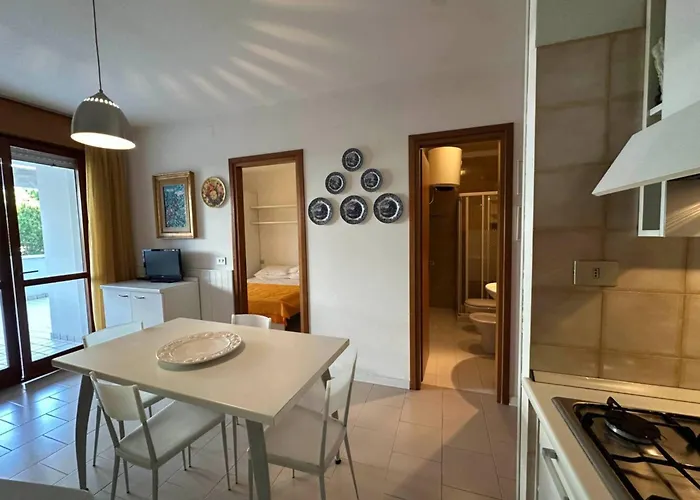 Modern Flat With Shared Pool And Sea Side View アパート