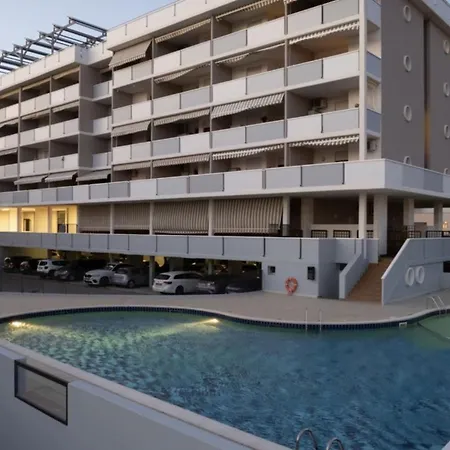 Modern Flat With Shared Pool And Sea Side View *