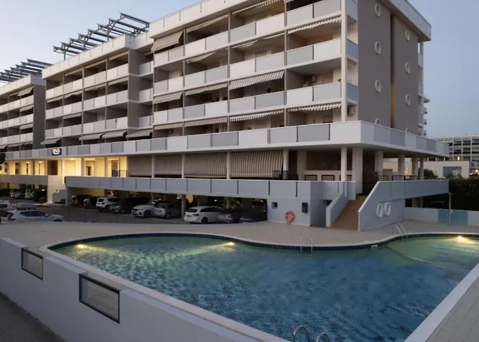 Modern Flat With Shared Pool And Sea Side View *