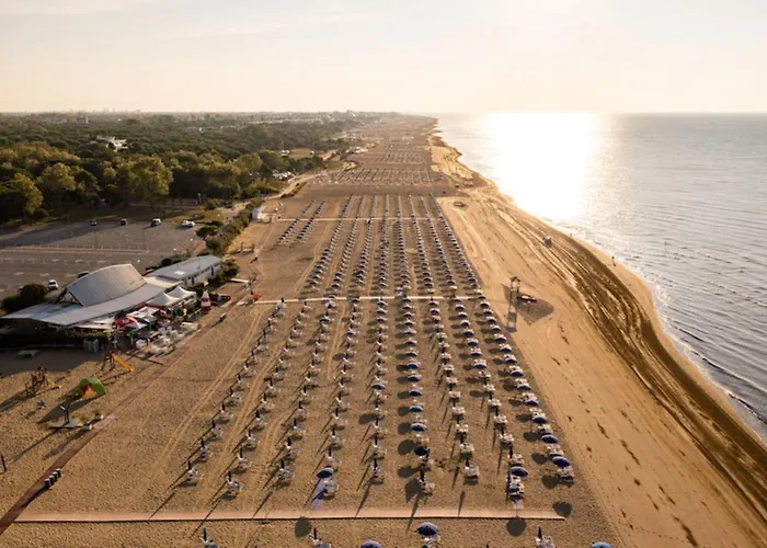 Apartment Modern Flat With Shared Pool And Sea Side View Bibione